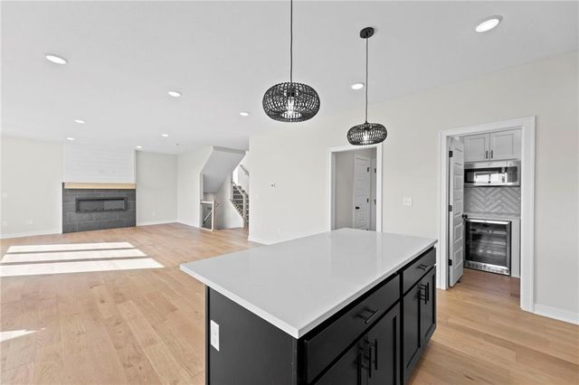 18637 W 193rd Street, Spring Hill, KS 66083