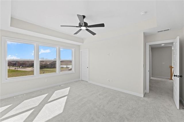 18637 W 193rd Street, Spring Hill, KS 66083