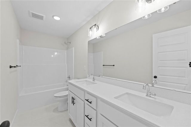 18637 W 193rd Street, Spring Hill, KS 66083
