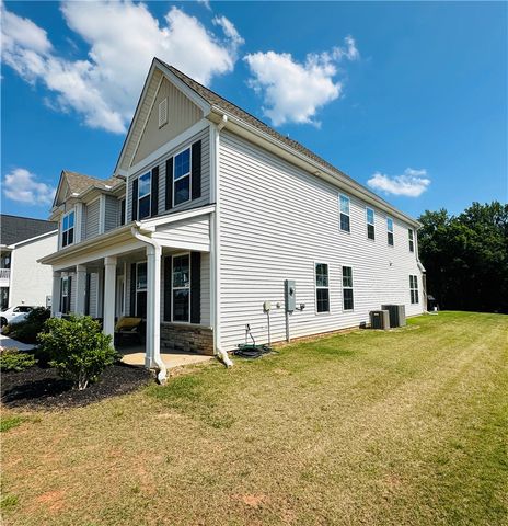 771 Oak Hill Lane, Belton, SC 29627