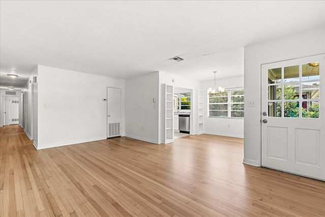 1039 THORNTON AVENUE, Orlando, FL 32803