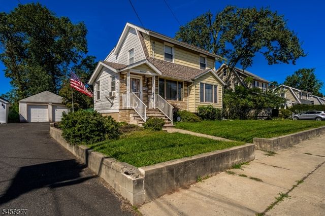 1530 Windrew Ave, South Plainfield Boro, NJ 07080