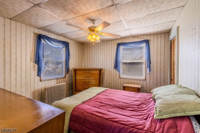 1530 Windrew Ave, South Plainfield Boro, NJ 07080
