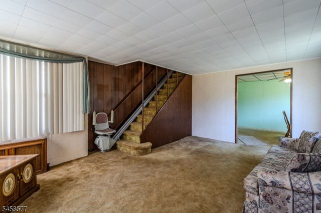 1530 Windrew Ave, South Plainfield Boro, NJ 07080