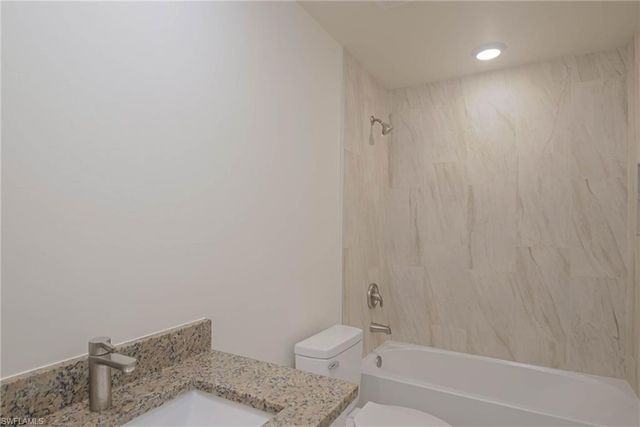 2120 French ST, Fort Myers, FL 33916