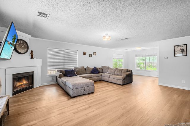 4838 Corian Springs, San Antonio, TX 78247