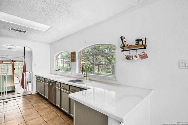4838 Corian Springs, San Antonio, TX 78247