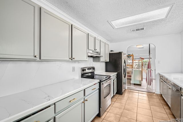 4838 Corian Springs, San Antonio, TX 78247