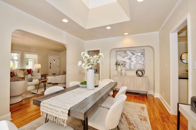 2330 Emerson Street, Palo Alto, CA 94301