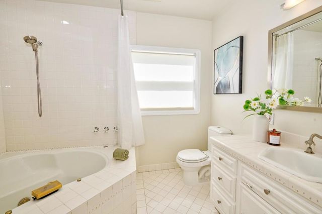 2330 Emerson Street, Palo Alto, CA 94301