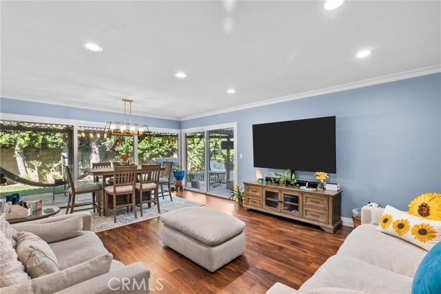 2357 Lawnview Court, Simi Valley, CA 93065