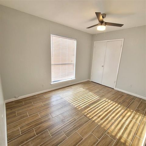 13351 Water Oak LN B, Austin, TX 78729