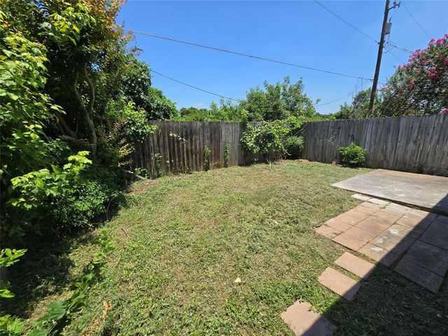 13351 Water Oak LN B, Austin, TX 78729