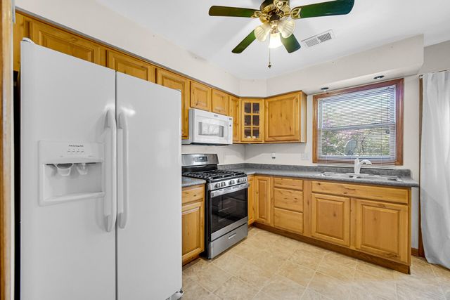 3617 W 74th Court C, Merrillville, IN 46410