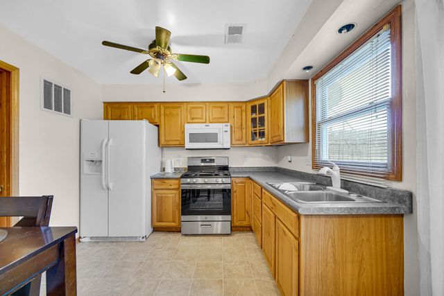 3617 W 74th Court C, Merrillville, IN 46410