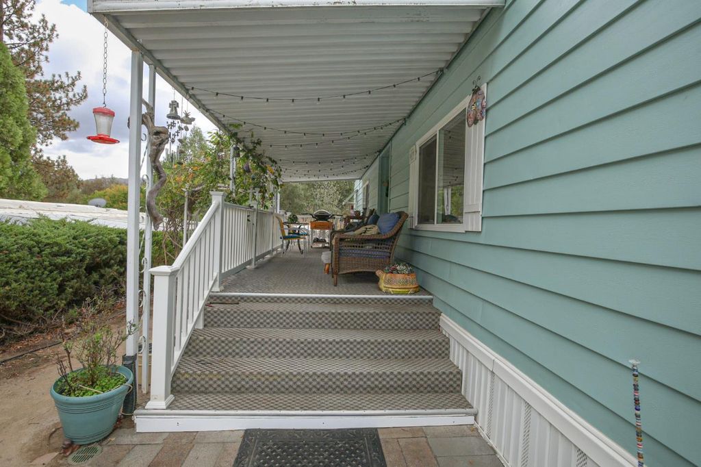 Image 2 of property listing at 39678 Road 425b # 41, Oakhurst, CA 93644