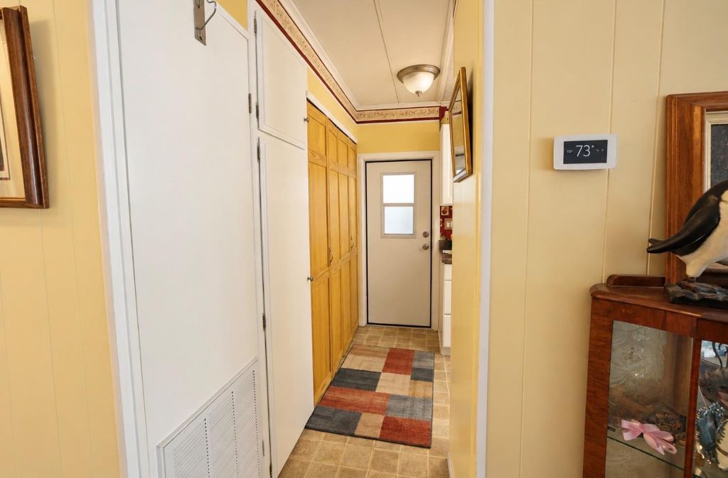 Image 33 of property listing at 39678 Road 425b # 41, Oakhurst, CA 93644