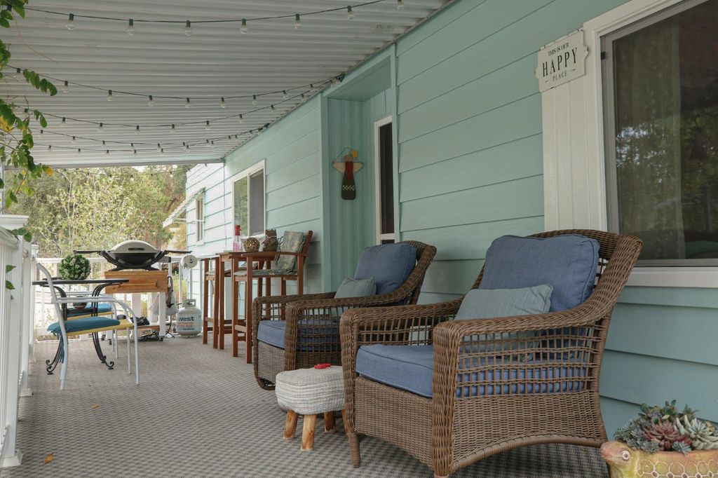 Image 7 of property listing at 39678 Road 425b # 41, Oakhurst, CA 93644