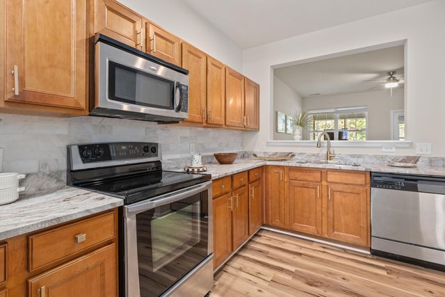 325 Flyway Road, Goose Creek, SC 29445