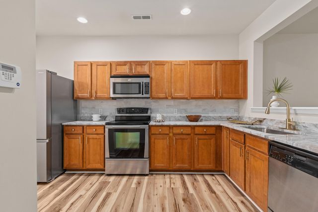 325 Flyway Road, Goose Creek, SC 29445