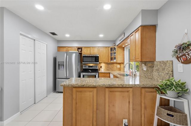 8515 NW 26th Dr, Coral Springs, FL 33065