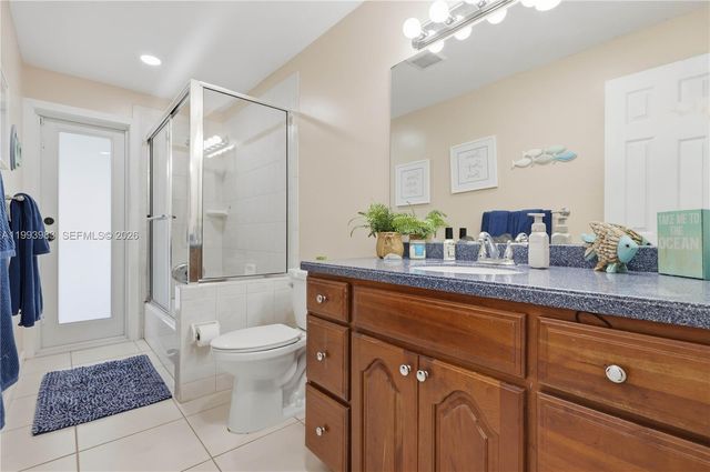 8515 NW 26th Dr, Coral Springs, FL 33065