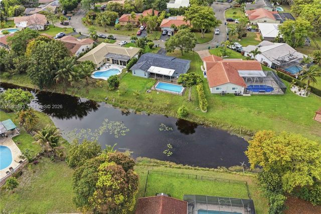 8515 NW 26th Dr, Coral Springs, FL 33065