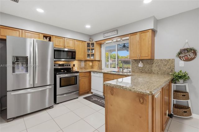 8515 NW 26th Dr, Coral Springs, FL 33065