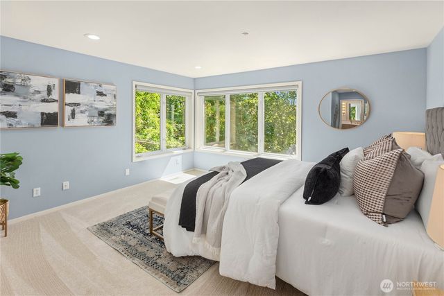9210 Parkwood Ridge Road, Mercer Island, WA 98040