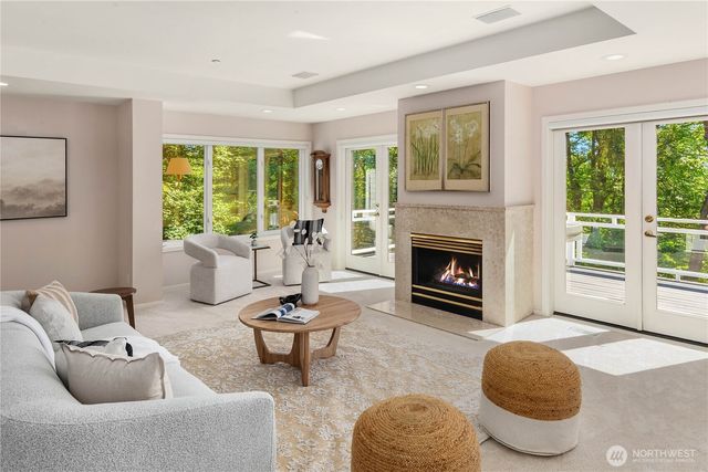 9210 Parkwood Ridge Road, Mercer Island, WA 98040