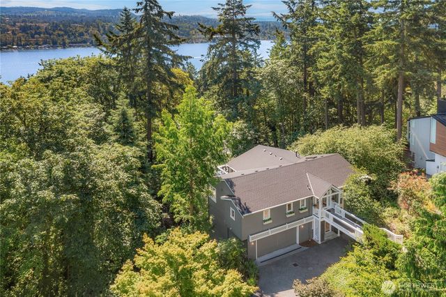 9210 Parkwood Ridge Road, Mercer Island, WA 98040