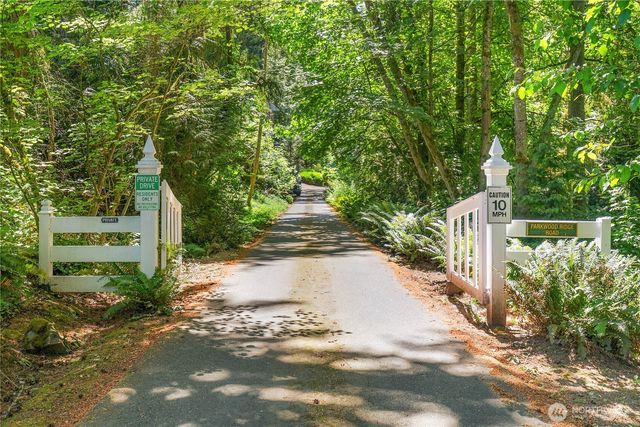 9210 Parkwood Ridge Road, Mercer Island, WA 98040