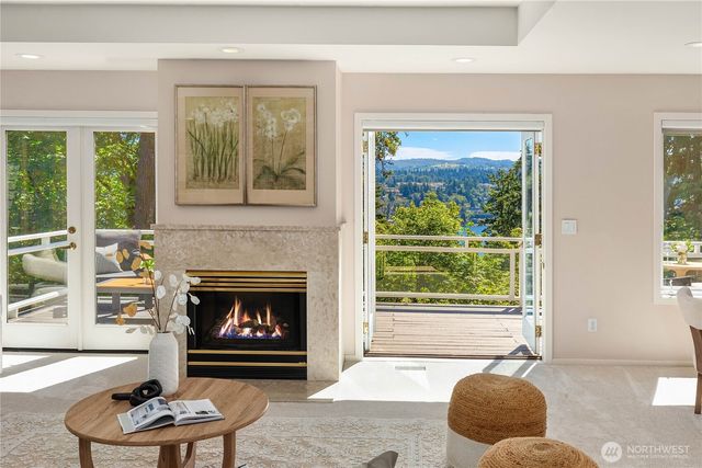 9210 Parkwood Ridge Road, Mercer Island, WA 98040