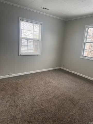 2107 W 8Th Street, Marion, IN 46953