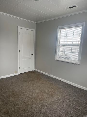 2107 W 8Th Street, Marion, IN 46953