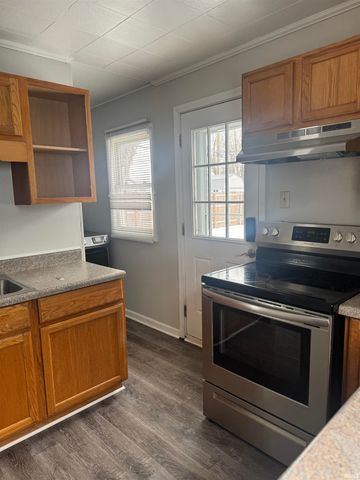 2107 W 8Th Street, Marion, IN 46953