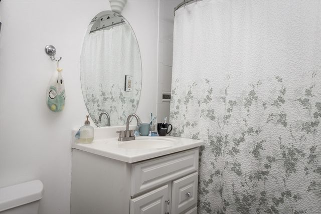 18 Atherton Road 1, Brookline, MA 02446