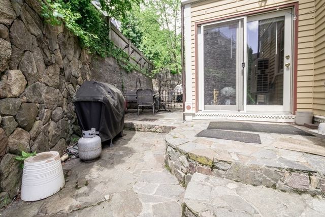 18 Atherton Road 1, Brookline, MA 02446