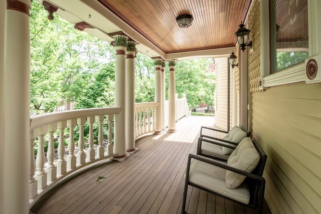 18 Atherton Road 1, Brookline, MA 02446