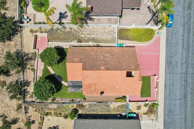 1942 Parkland Way, San Diego, CA 92114