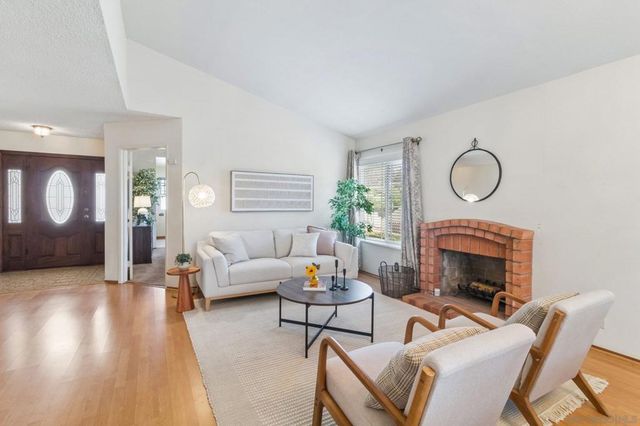 1942 Parkland Way, San Diego, CA 92114