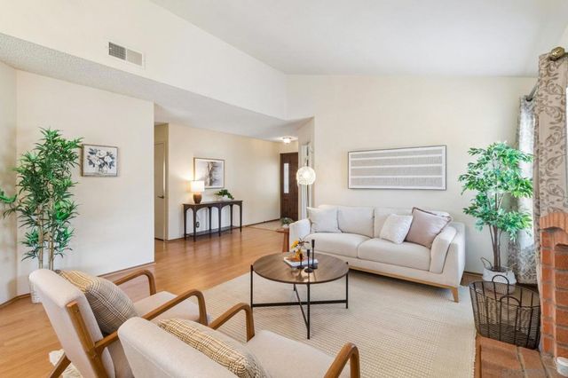 1942 Parkland Way, San Diego, CA 92114