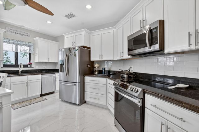 6502 Via Benita, Boca Raton, FL 33433