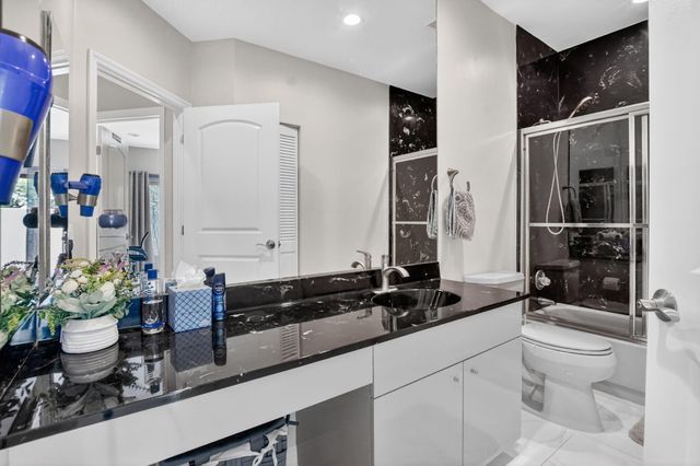 6502 Via Benita, Boca Raton, FL 33433