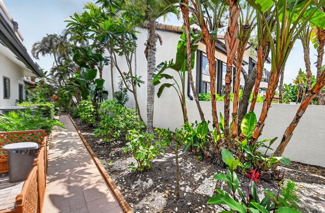 6502 Via Benita, Boca Raton, FL 33433