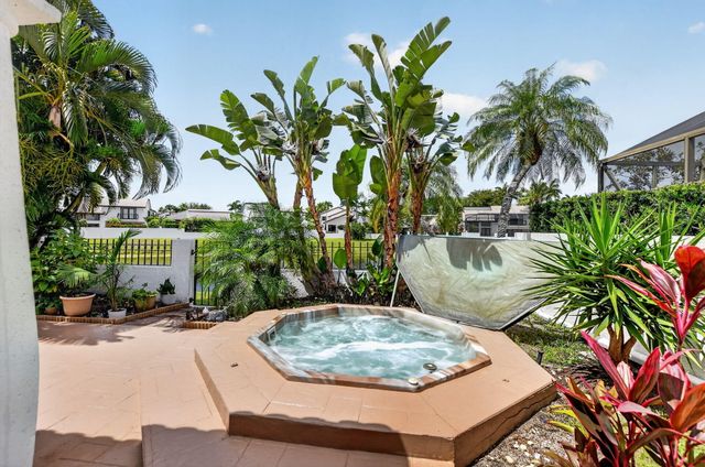 6502 Via Benita, Boca Raton, FL 33433