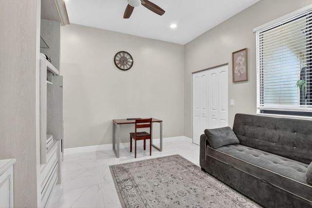 6502 Via Benita, Boca Raton, FL 33433