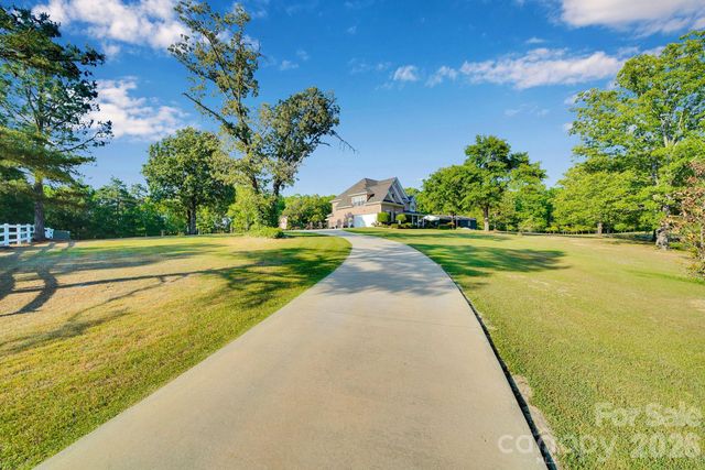 1171 Hilldale Drive, Lancaster, SC 29720