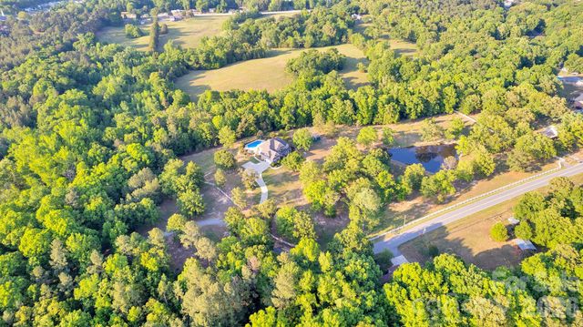 1171 Hilldale Drive, Lancaster, SC 29720