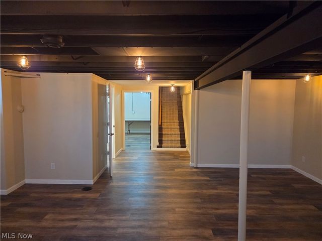 1075 NE River Road, Lake Milton, OH 44429